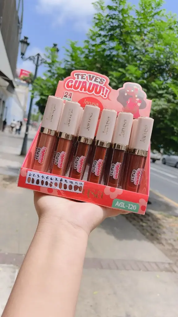 Labial te ves Guau Jarusa  AGL-120