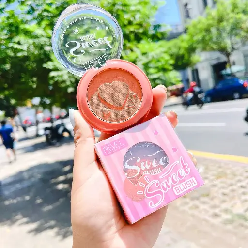 Rubor Sweet + brocha Revel 508210